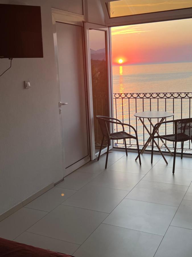 Apartments Stuart ウトイェハ エクステリア 写真