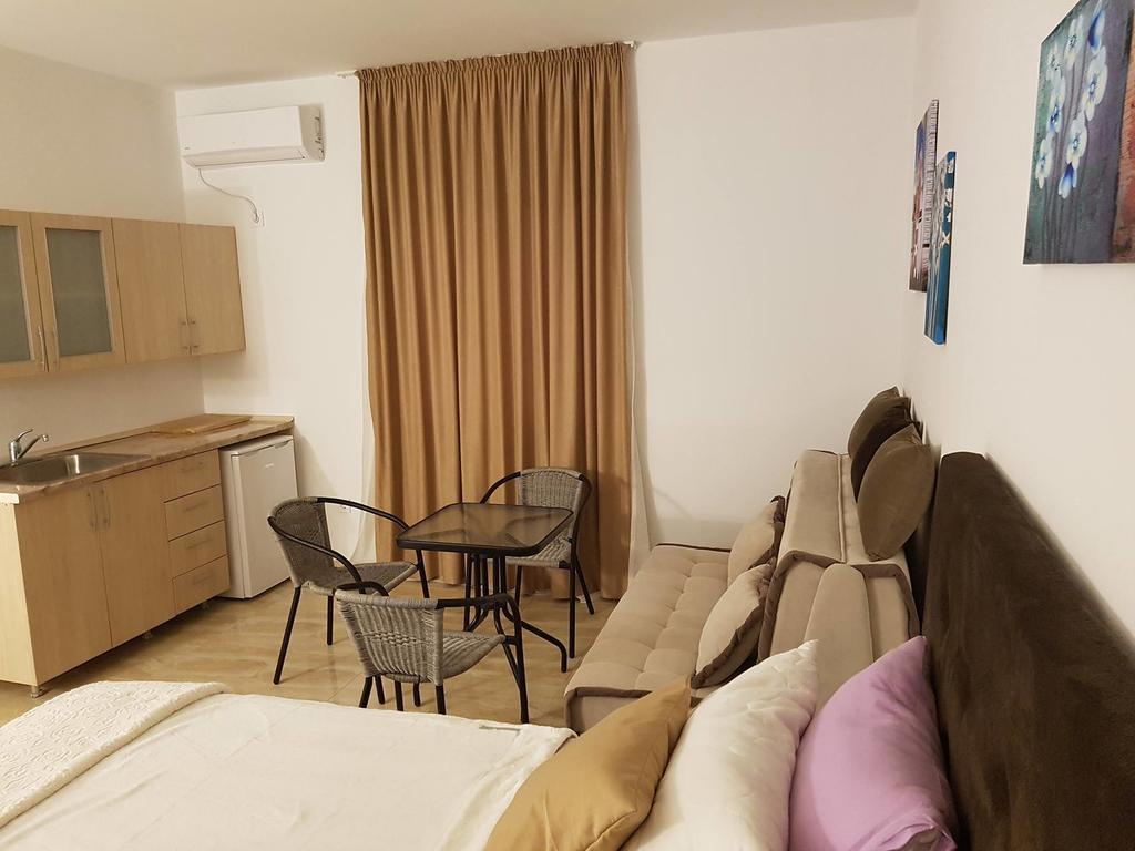 Apartments Stuart ウトイェハ エクステリア 写真